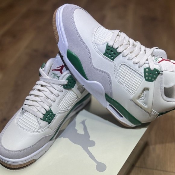 Air Jordan 4 Retro SB SP Mid Pine Green main image 4